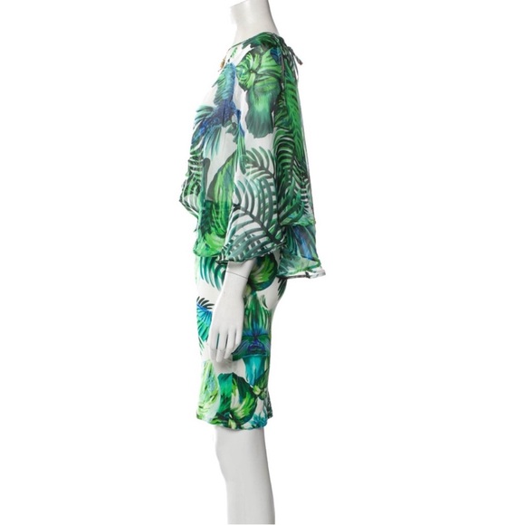 ROBERTO CAVALLI Printed Sheer
Cover-up - Size Small - NEW - Picture 2 of 3